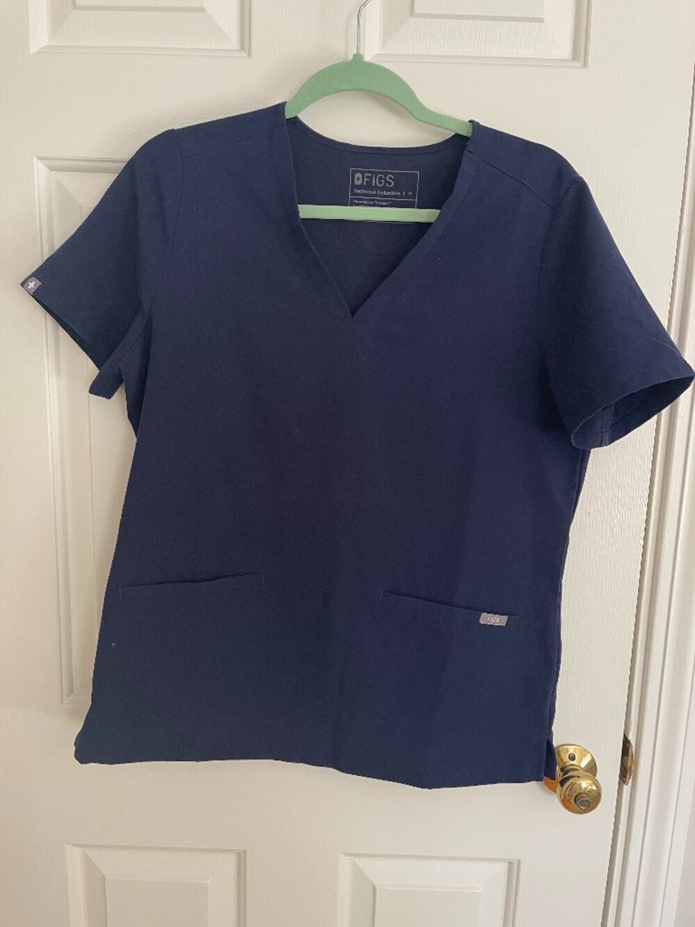 Figs Set Technical Collection Casma Scrubs Top and Livingston Pant Navy M